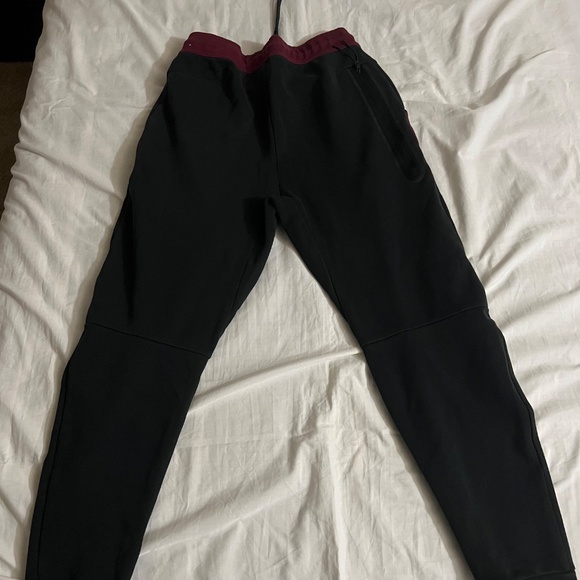 Nike tech fleece pants - Picture 3 of 3